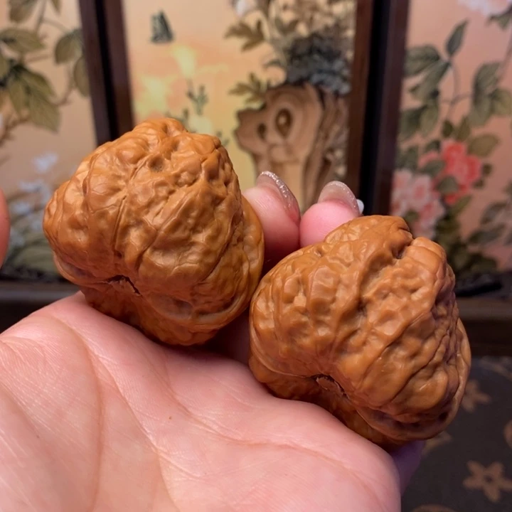 文玩核桃吊坠蛤蟆头