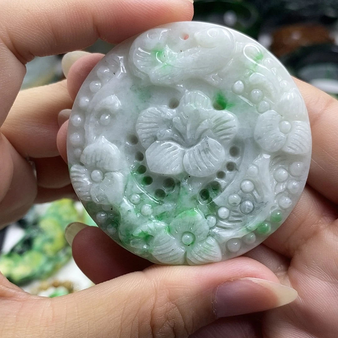 颈饰未镶嵌翡翠牌子