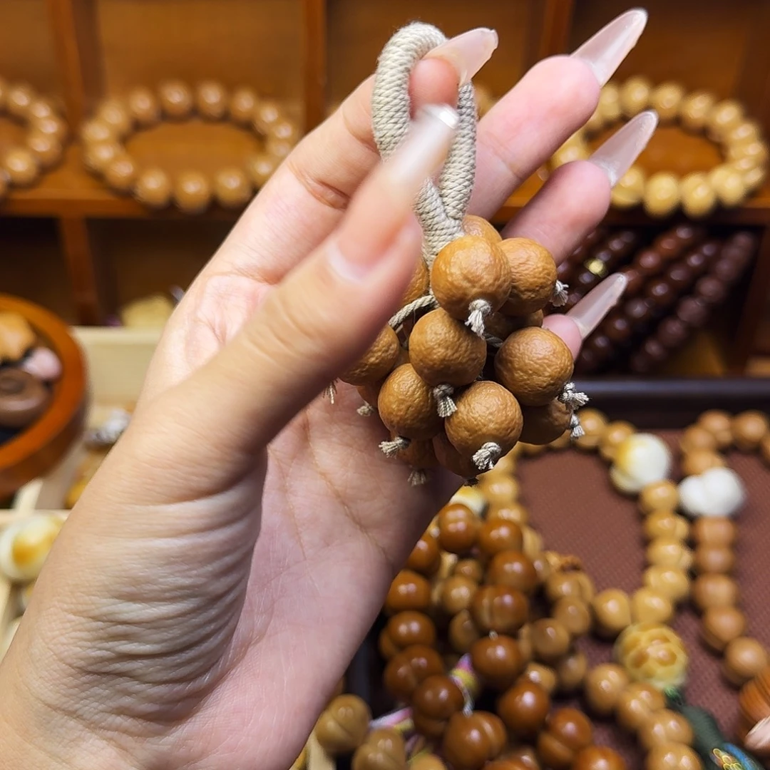 羡***_吊坠猴头核桃砂糖橘