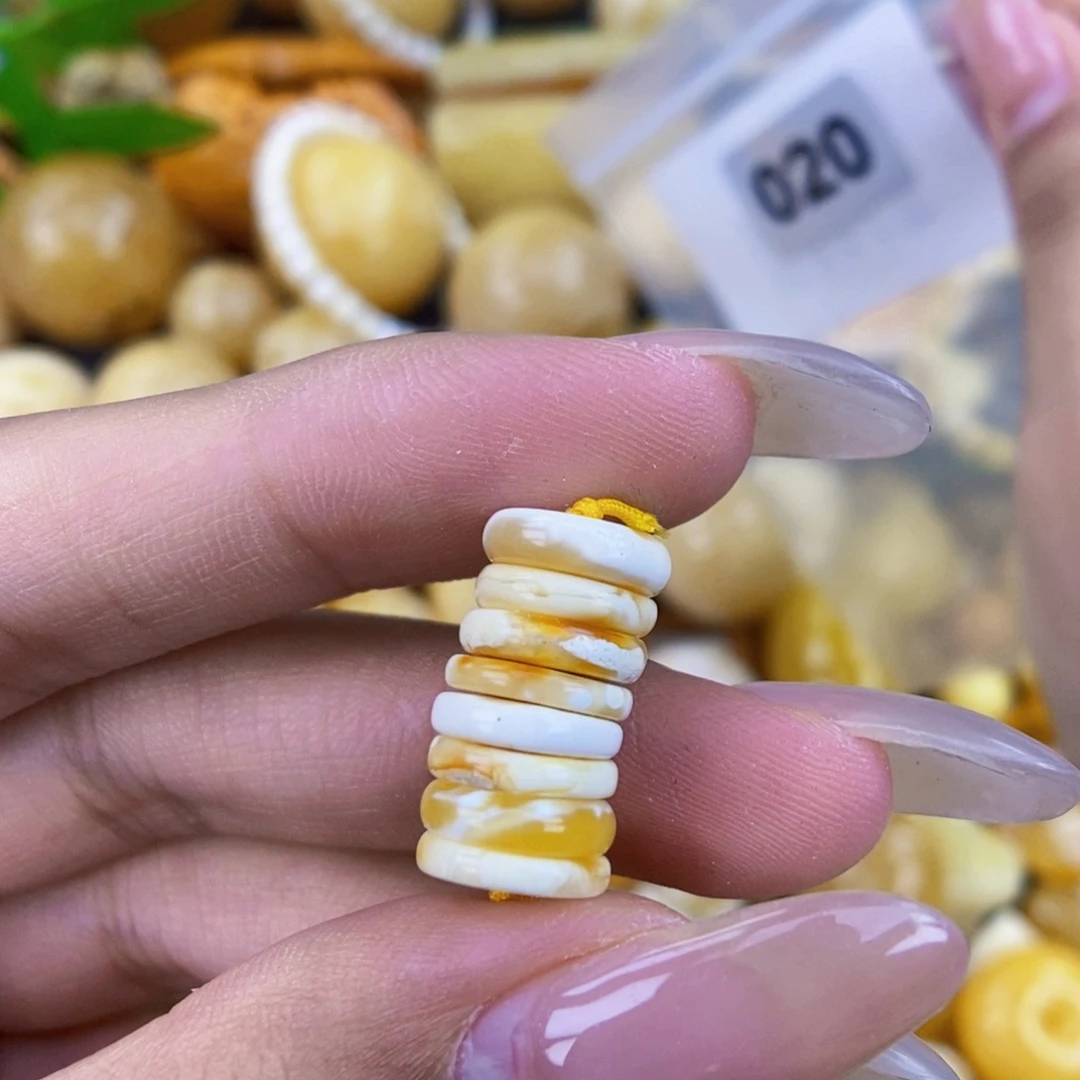 未镶嵌琥珀珠宝奇石1.0