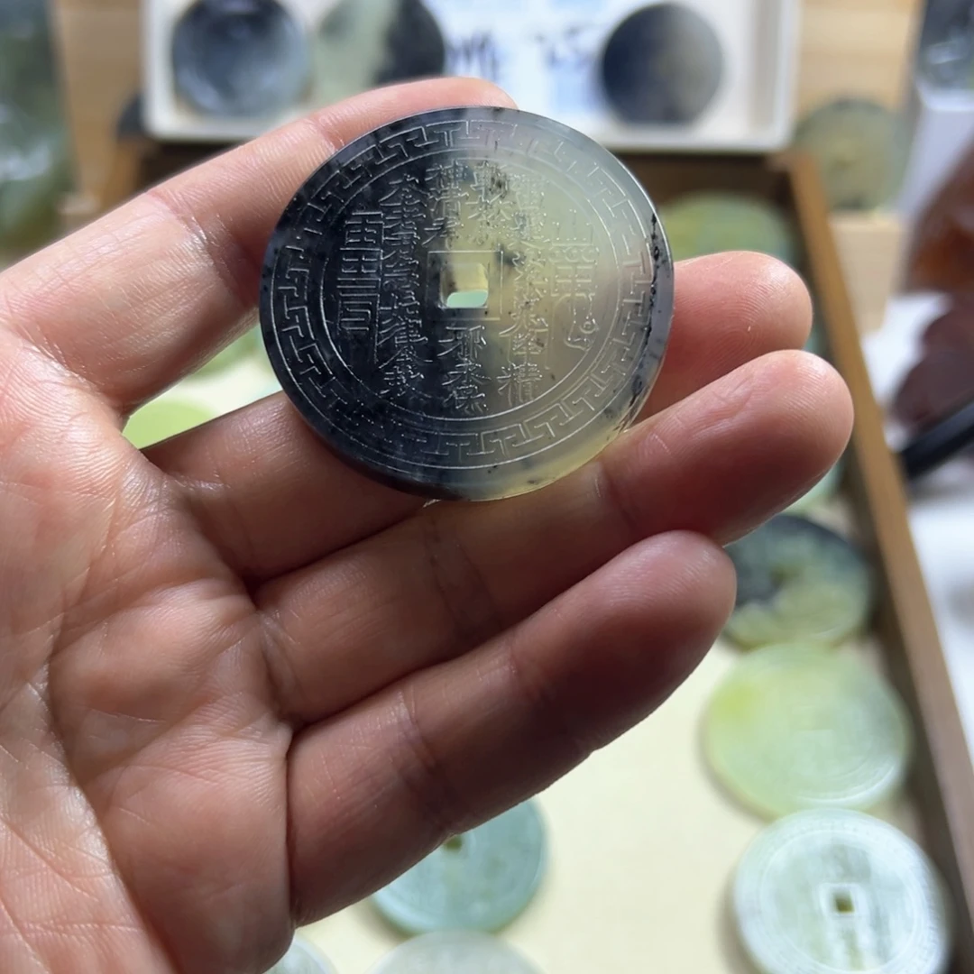 糖***糖蛇纹石玉合金颈饰