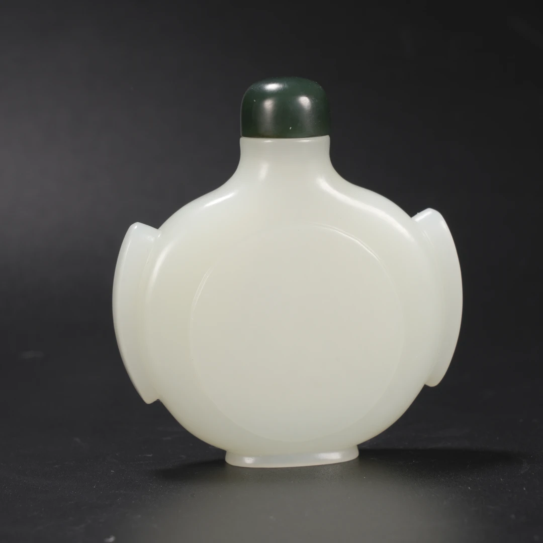 lot7老坑和田玉羊脂鼻烟壶