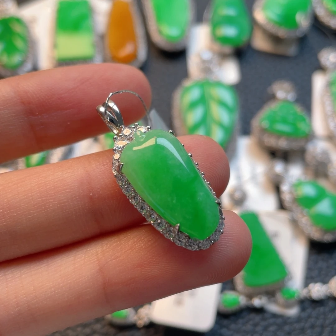 翡翠银S925镶嵌颈饰