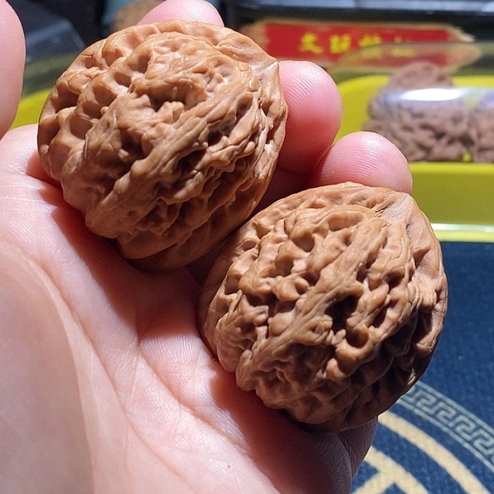 【闪购商品】吊坠文玩核桃红锦鲤