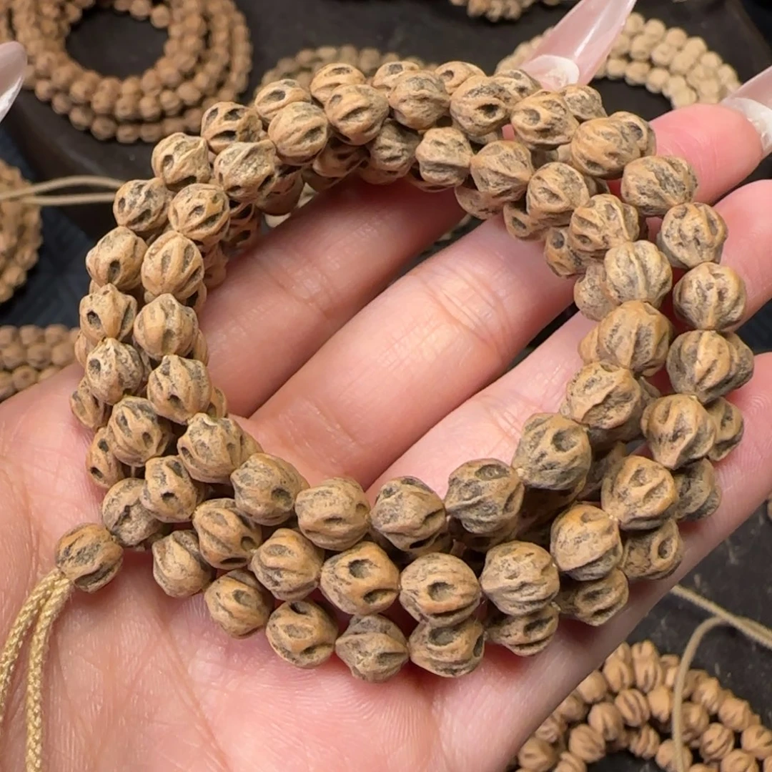 用***4吊坠柏香籽/百香籽