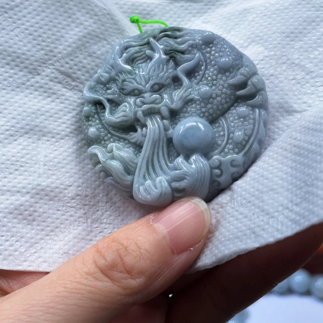 翡翠未镶嵌颈饰翡翠33