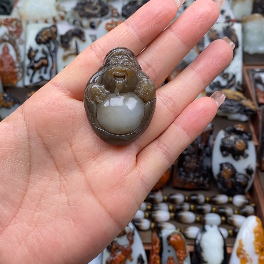 颈饰未镶嵌和田玉