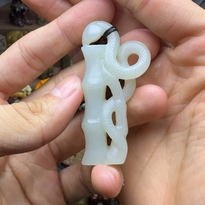 和田玉未镶嵌挂件