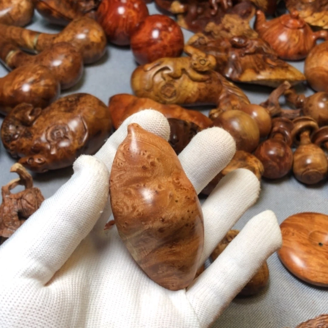 【闪购商品】木麻梨疙瘩火琉璃手把件
