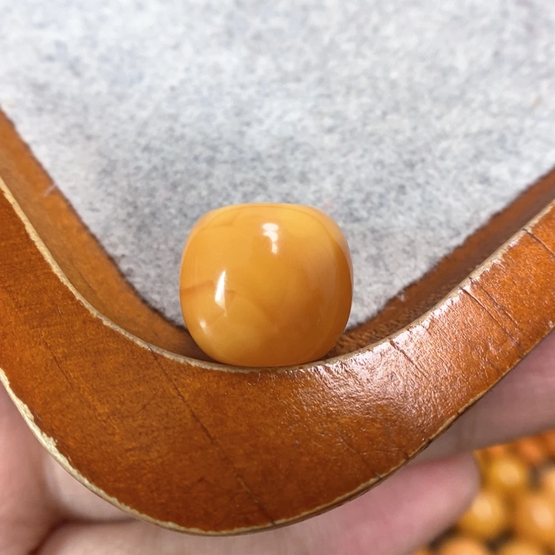 蜜蜡裸石未镶嵌?*蜜蜡裸珠