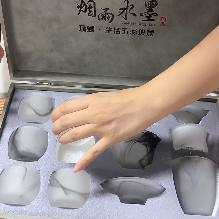 孤品茶具套装等。