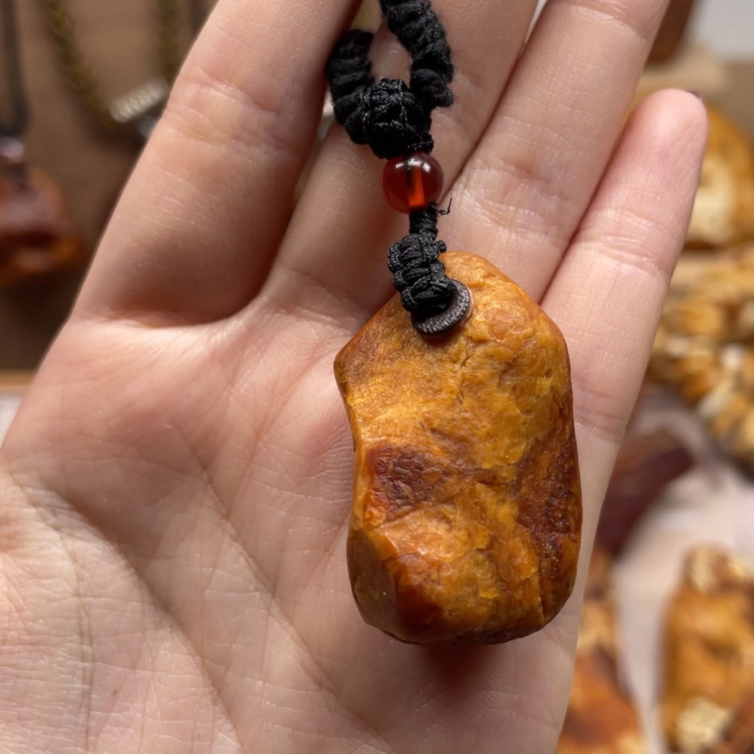 琥珀未镶嵌珠宝奇石