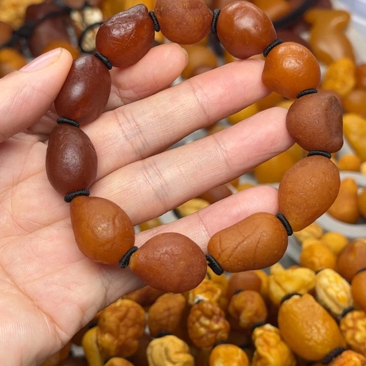 琥珀未镶嵌裸石天然蜜蜡手串