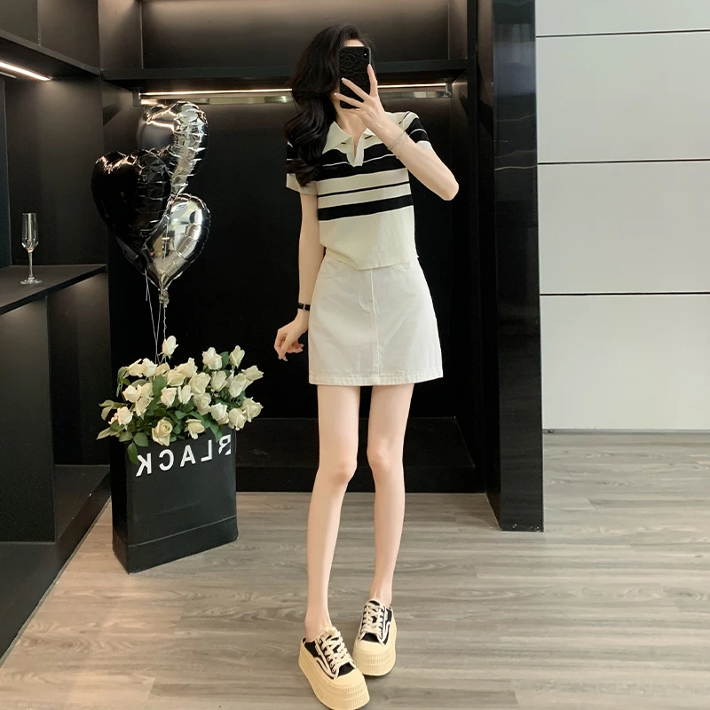 圆领学院风短款刺绣chic风T恤韩版设计感针织条纹休闲宽松版t恤女