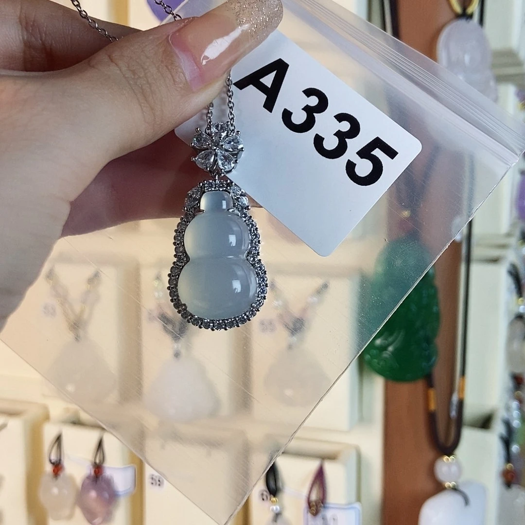 玛瑙/玉髓颈饰合金