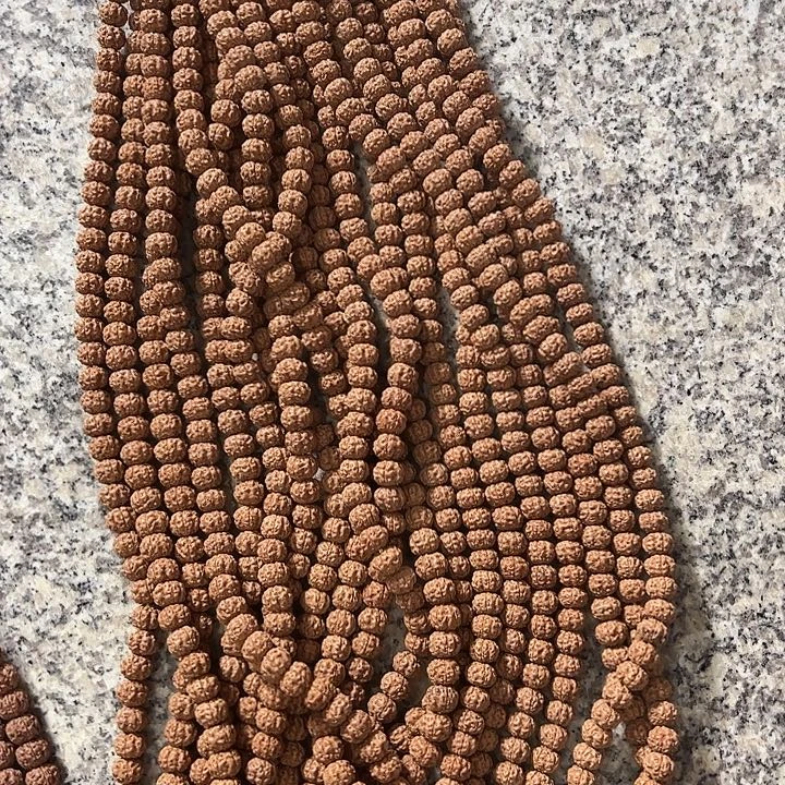 金刚菩提手串黄皮树魔12左右114颗没有钢丝刷保手持