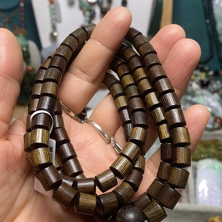 欢***喜翡翠未镶嵌吊坠(赠链)