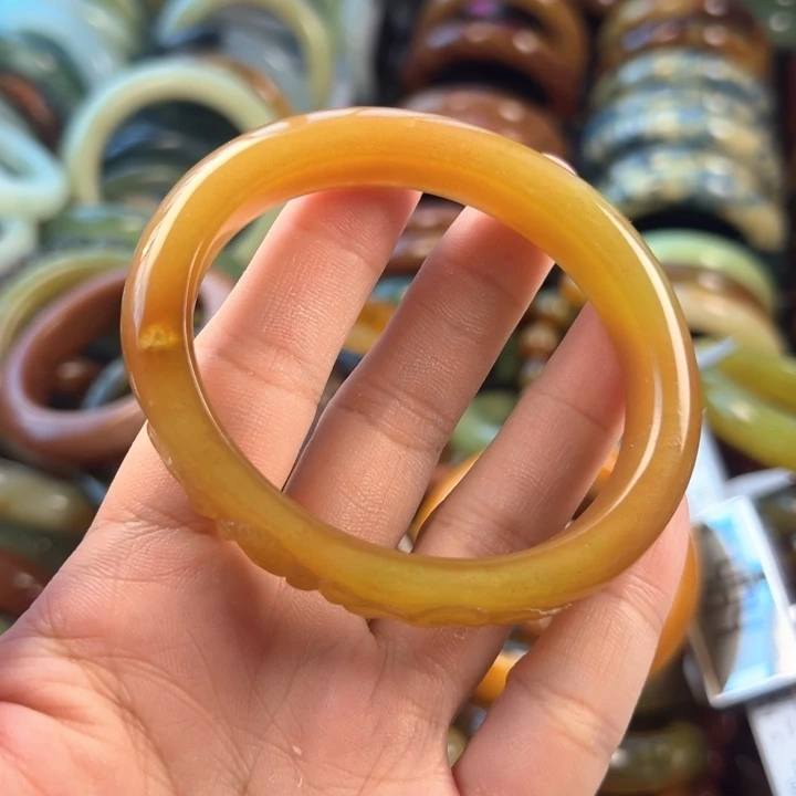 未镶嵌蛇纹石玉手链