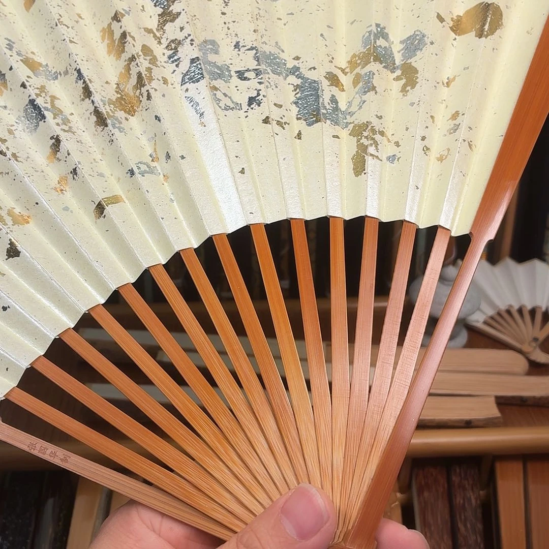 扇子全老和尚头白洒金