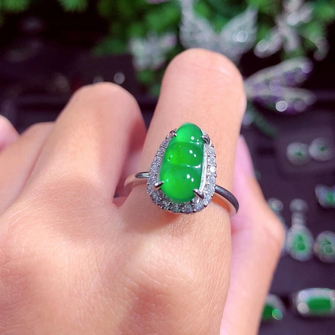 颈饰未镶嵌翡翠天然