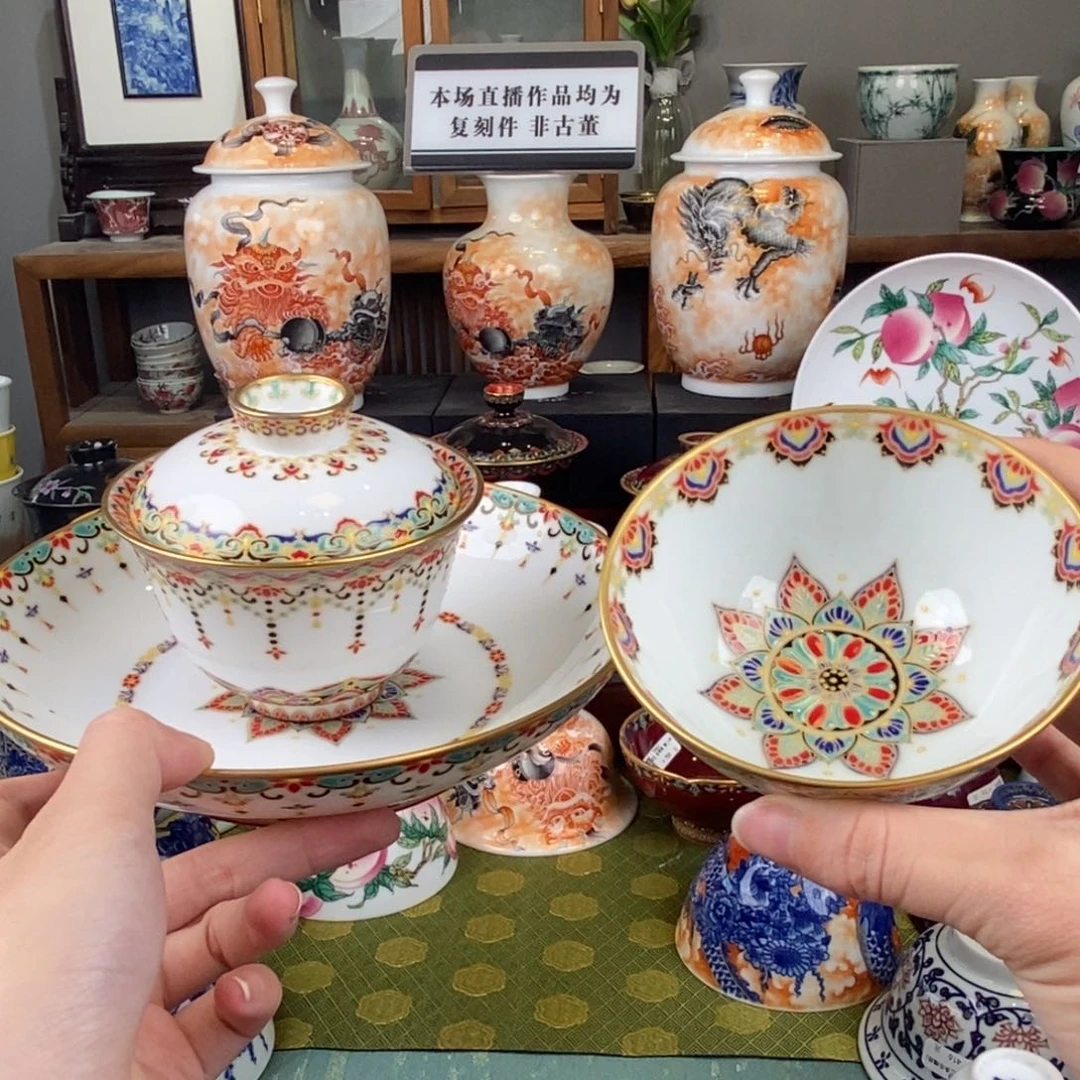 陶瓷的设计师是一个人m
