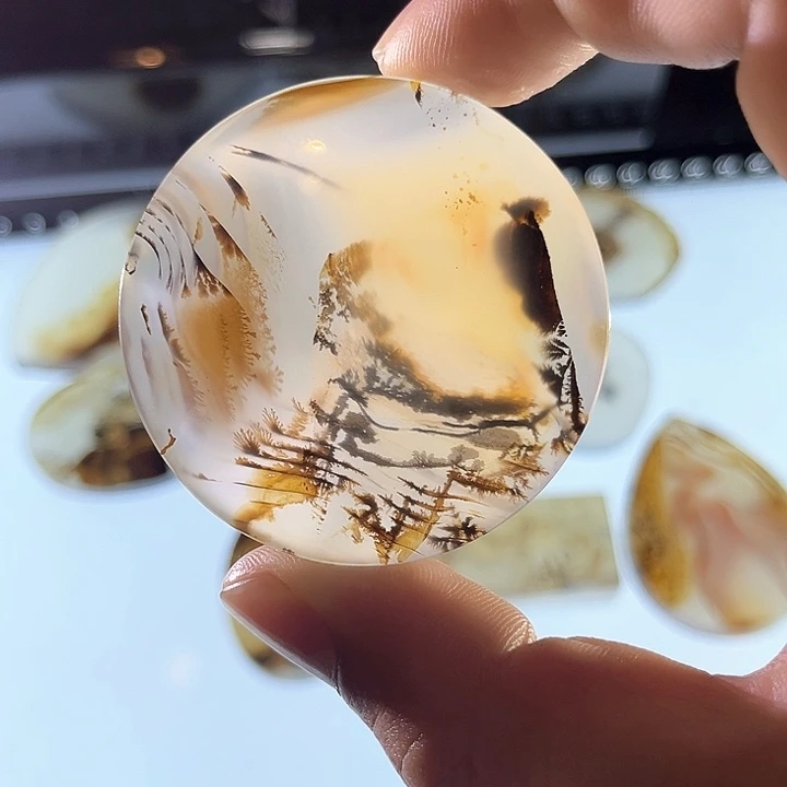 玛瑙/玉髓未镶嵌吊坠(不含链)