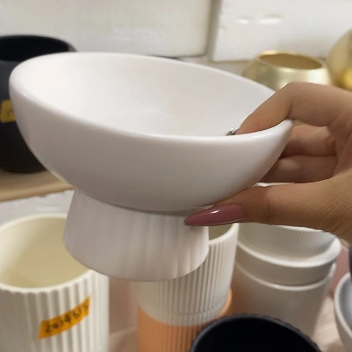 陶瓷花盆有孔 瑕疵介意勿拍