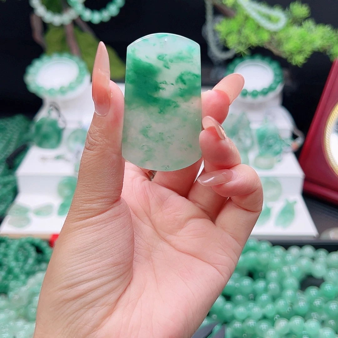 石英质玉（非洲翠）未镶嵌吊坠(赠链)