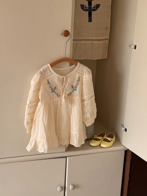 2025春季系列 高端刺绣连衣服25A-07