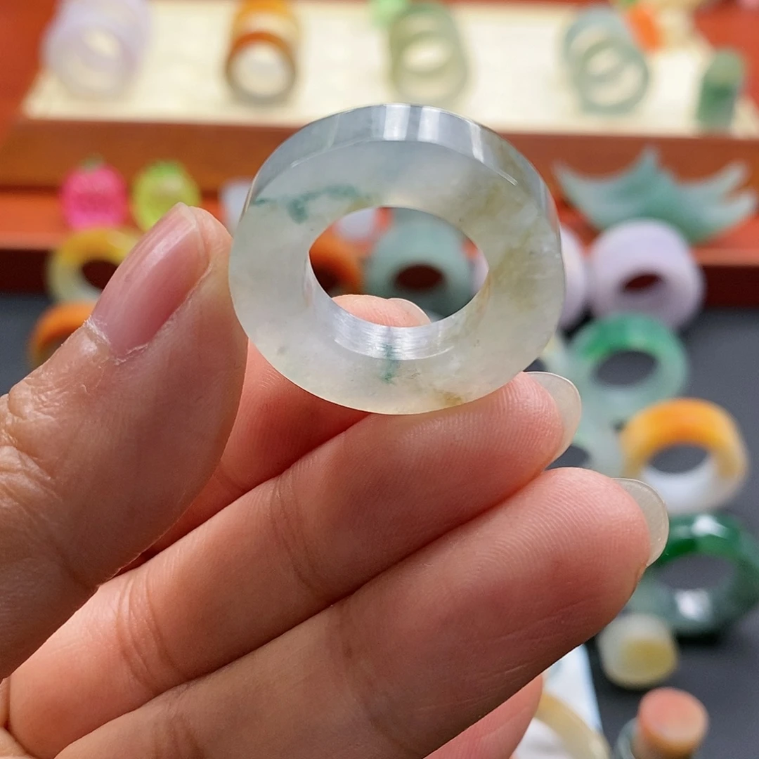 定制翡翠未镶嵌9-18圈口