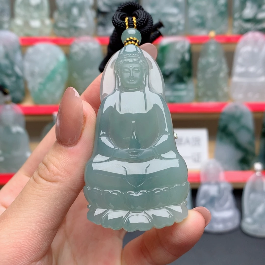 翡翠未镶嵌颈饰素衣