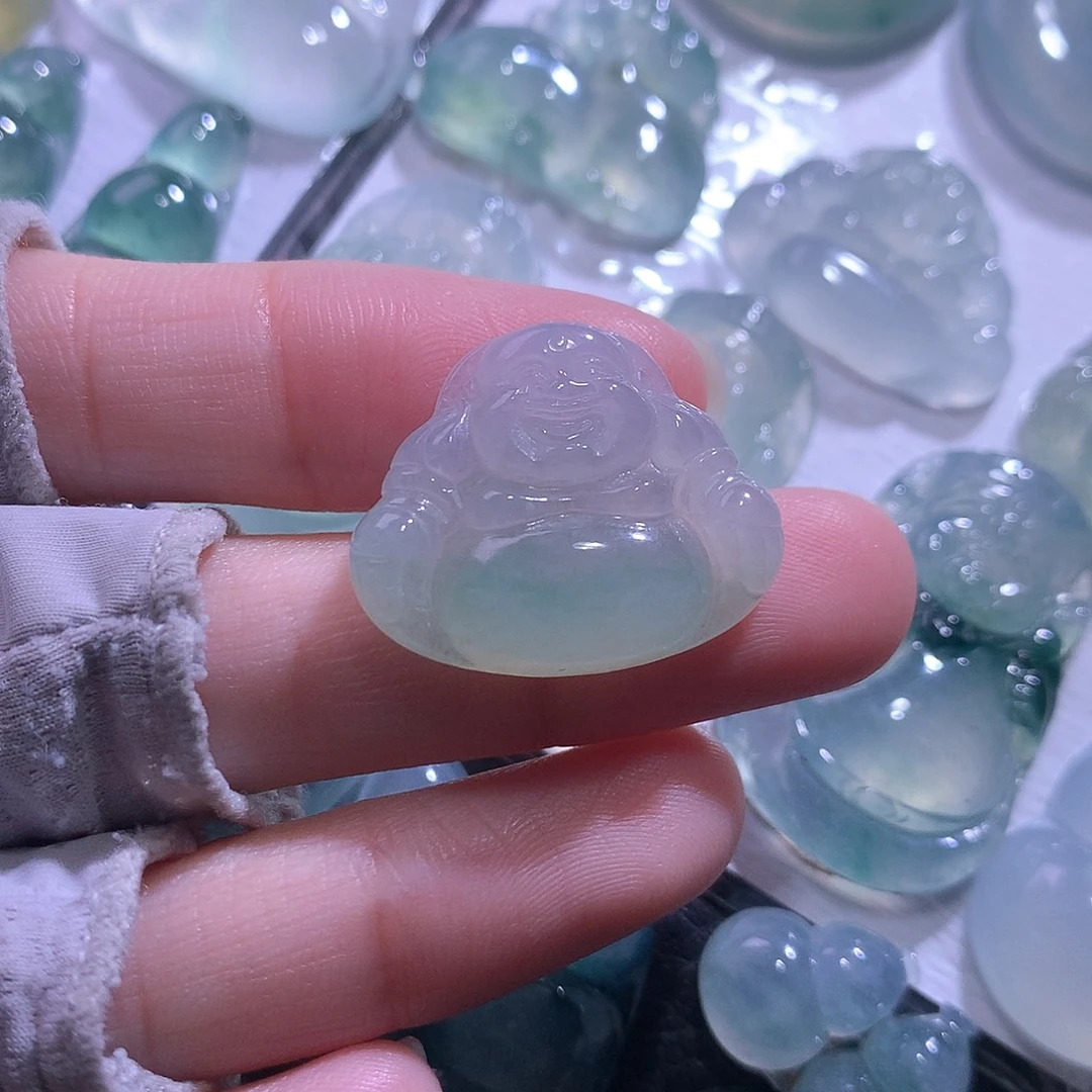 颈饰未镶嵌翡翠佛