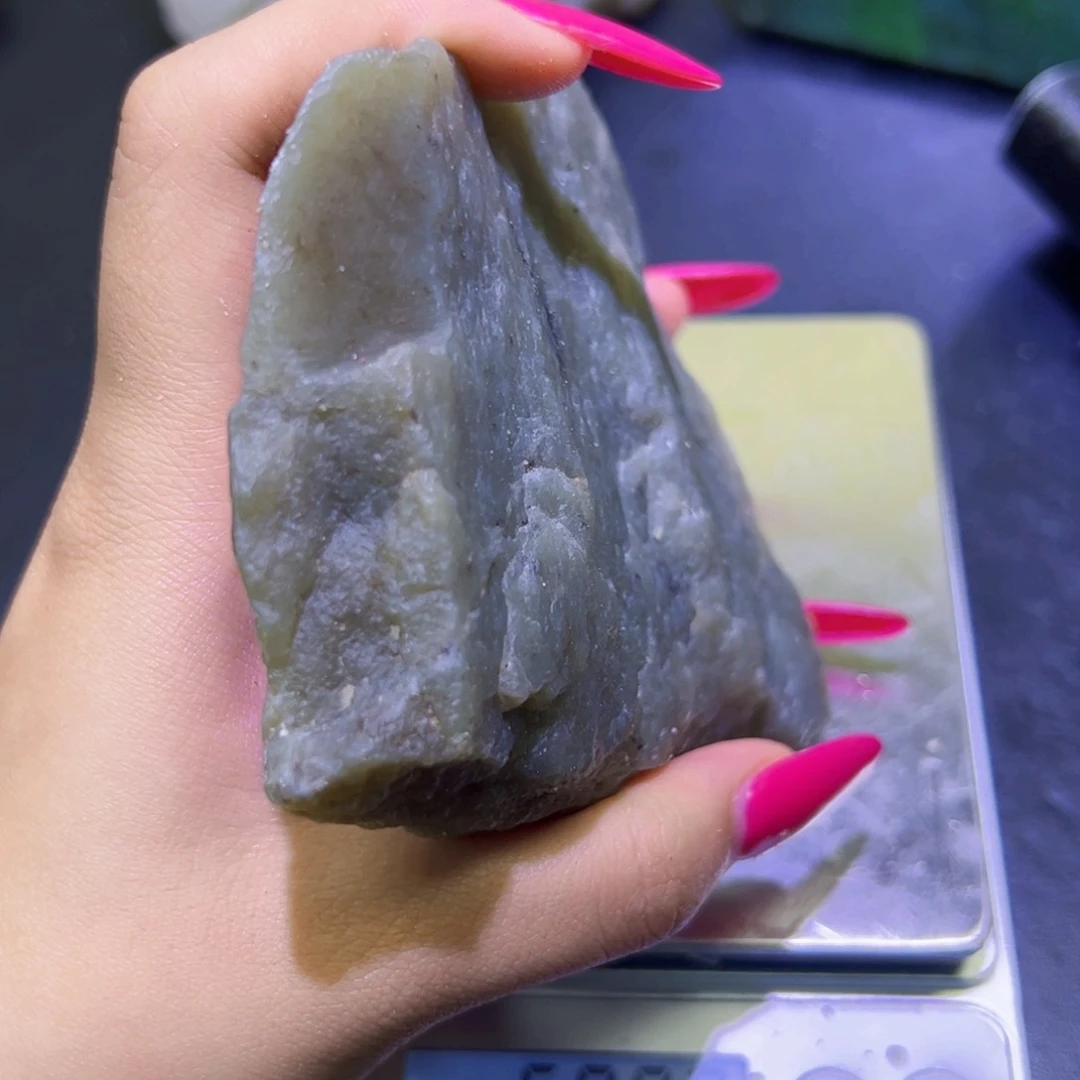 和田玉未镶嵌珠宝半成品