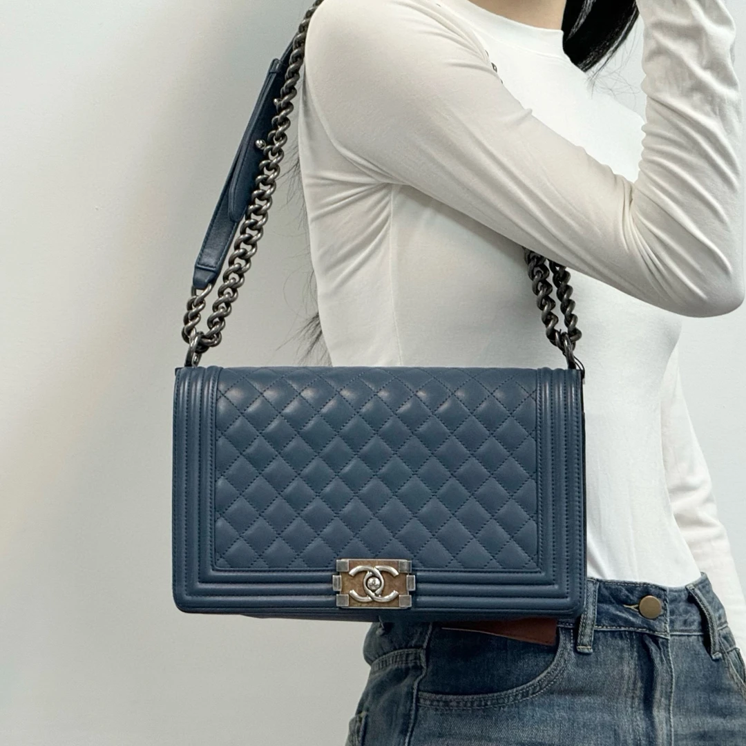 95新 Chanel/香奈儿 chanel深海蓝leboy斜挎包单肩包