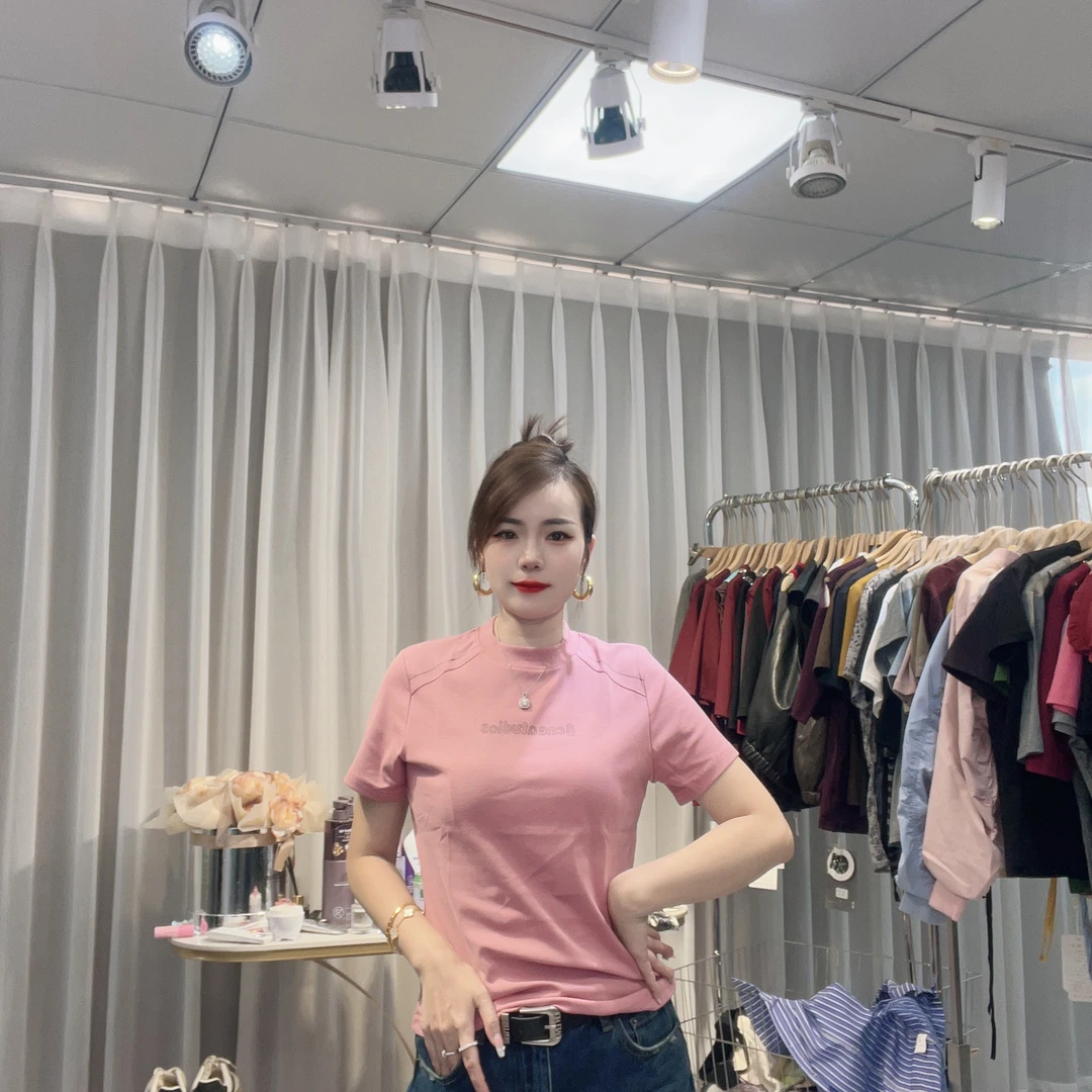 大美小美 微胖MM（现货福利）宽松型纯色常规款短袖T恤