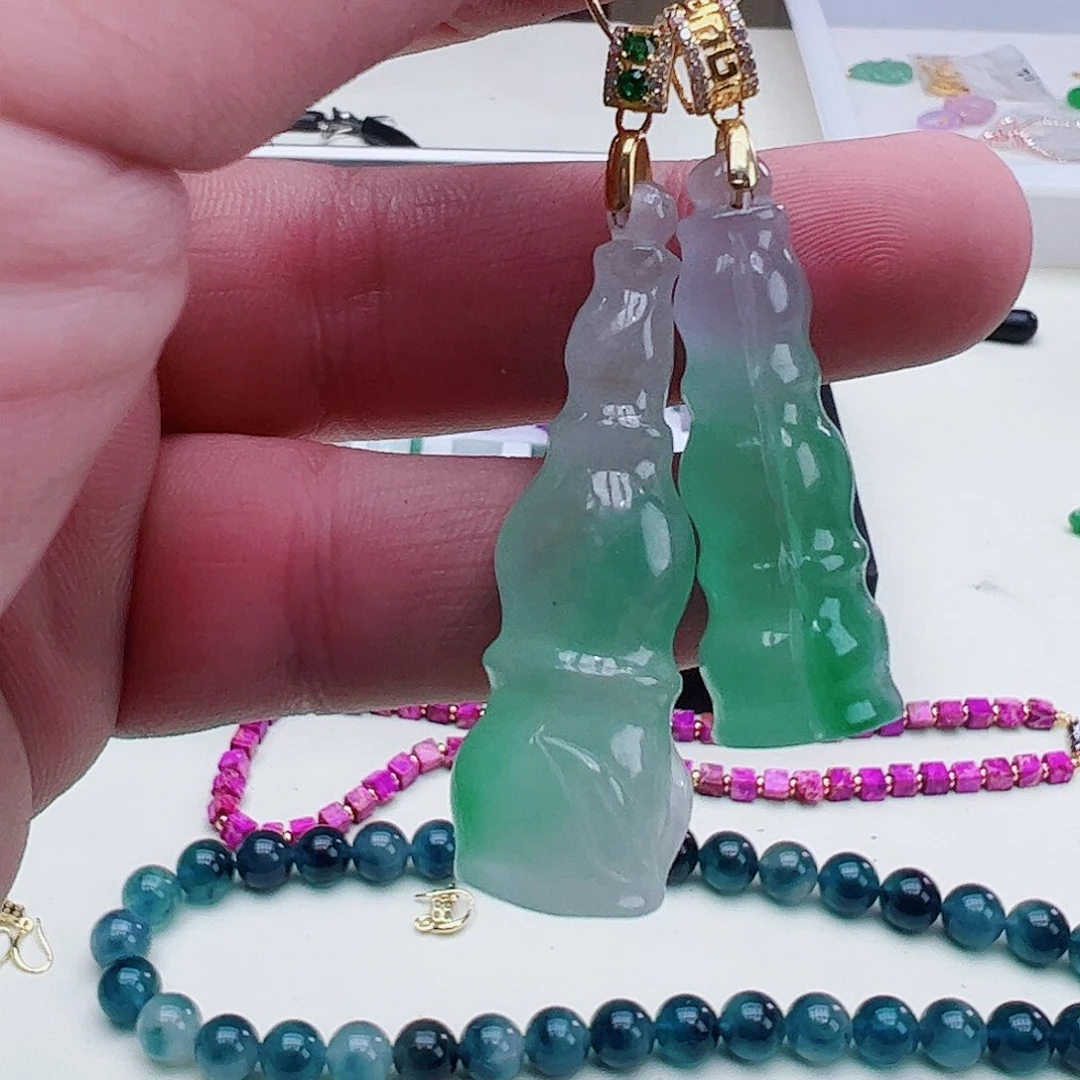 翡翠吊坠(赠链)银S925镶嵌