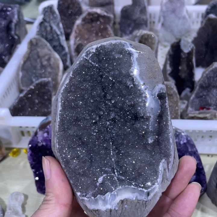 紫晶水晶摆件未镶嵌