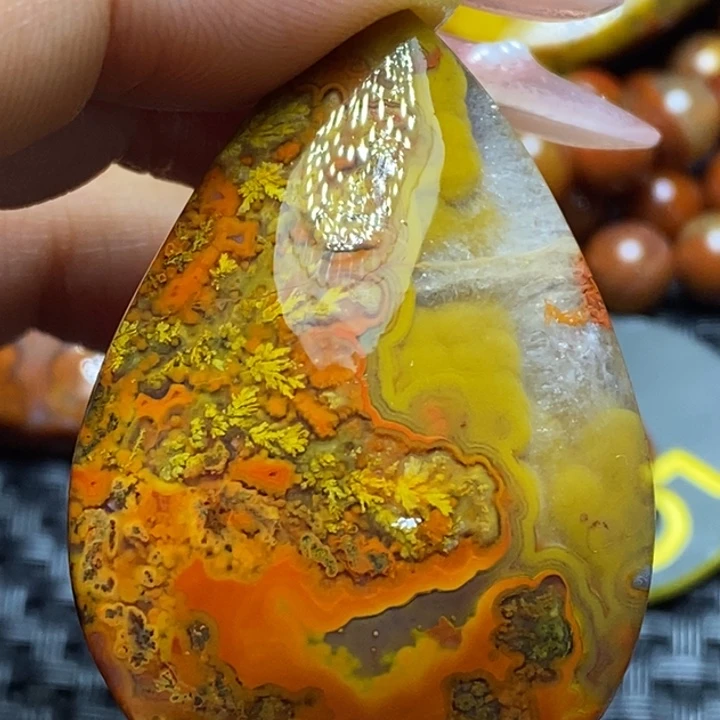 玛瑙/玉髓未镶嵌颈饰阿*