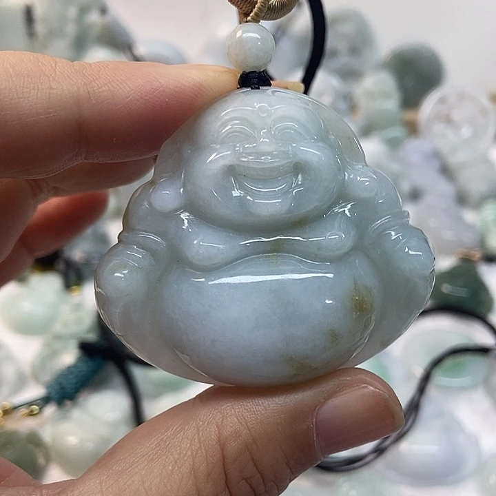 翡翠未镶嵌颈饰佛公
