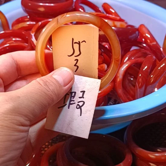 玛瑙/玉髓未镶嵌手镯