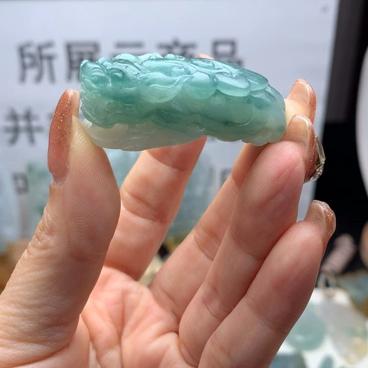 定制翡翠未镶嵌天然翡翠