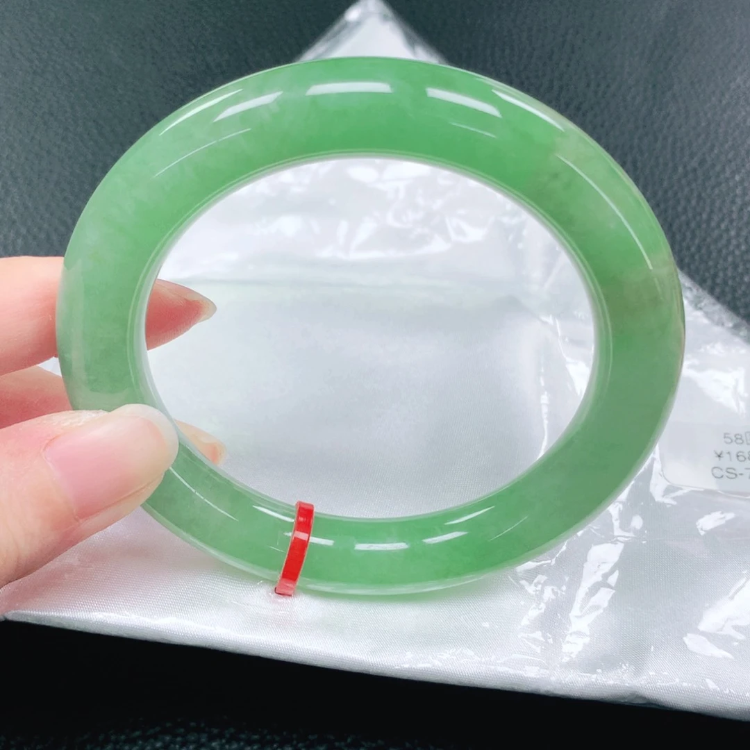 未镶嵌手镯翡翠58圈