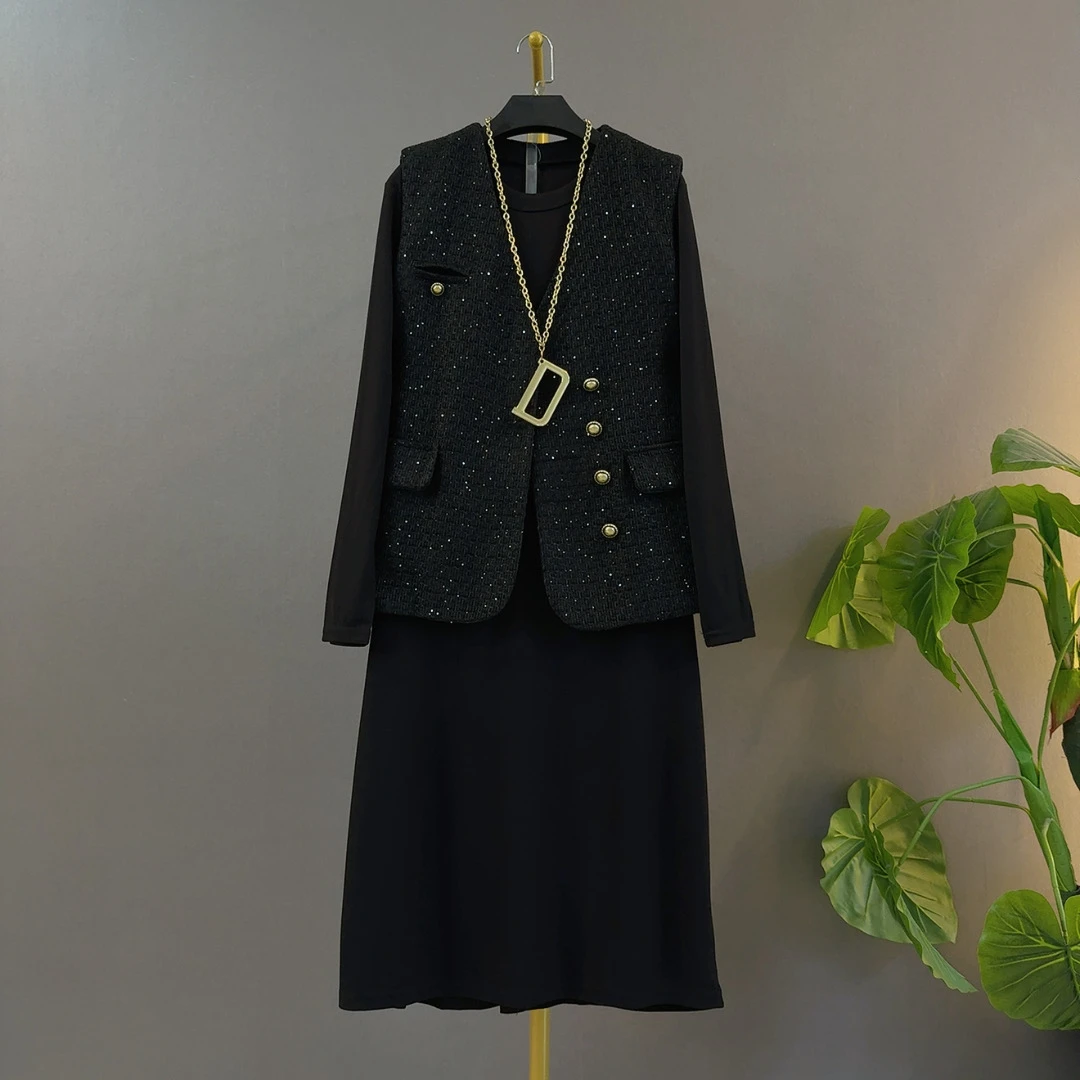 秋季新款时尚小香风纽扣马甲遮肉显瘦长袖连衣裙大码俩件套