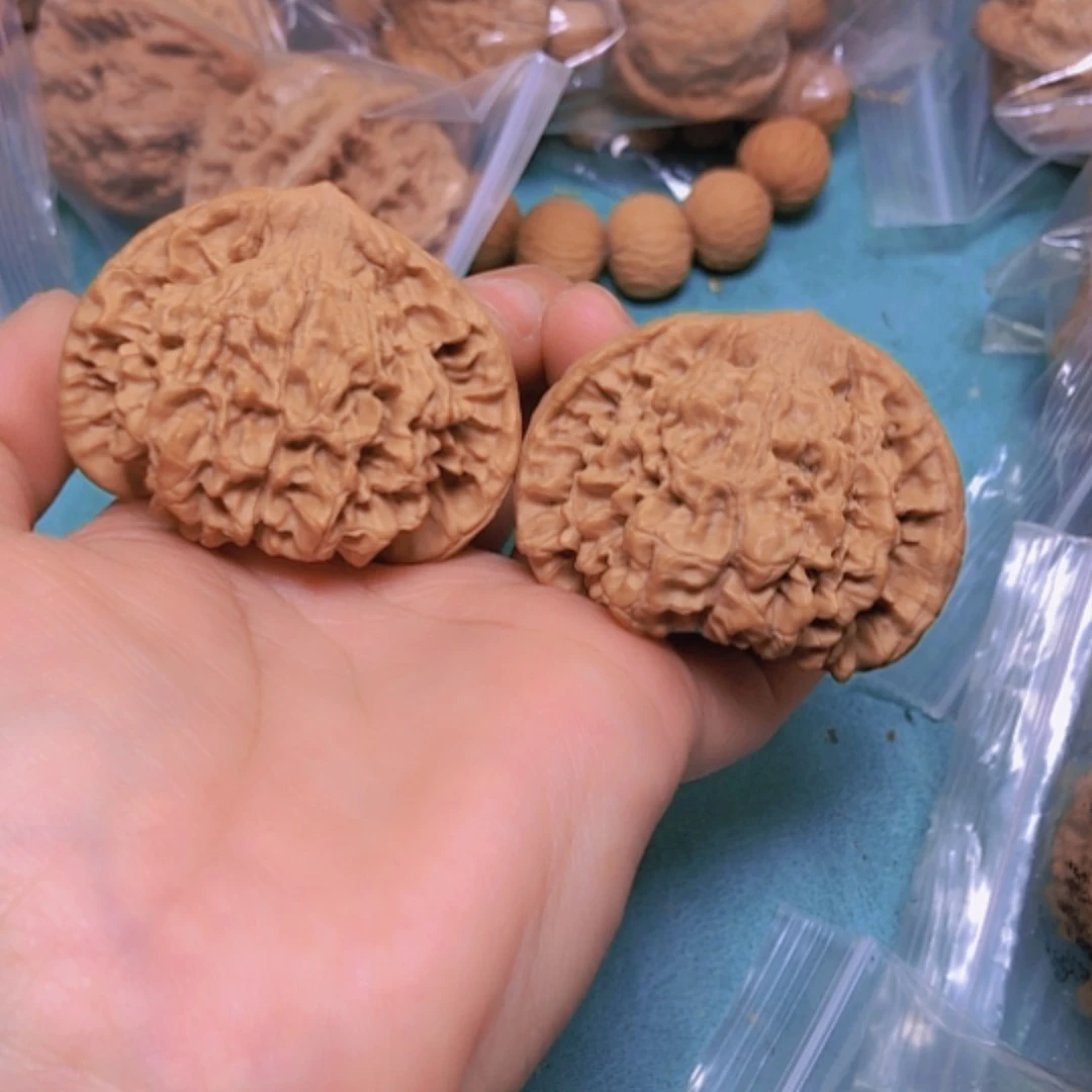 【闪购商品】摆件核桃50官帽修尖