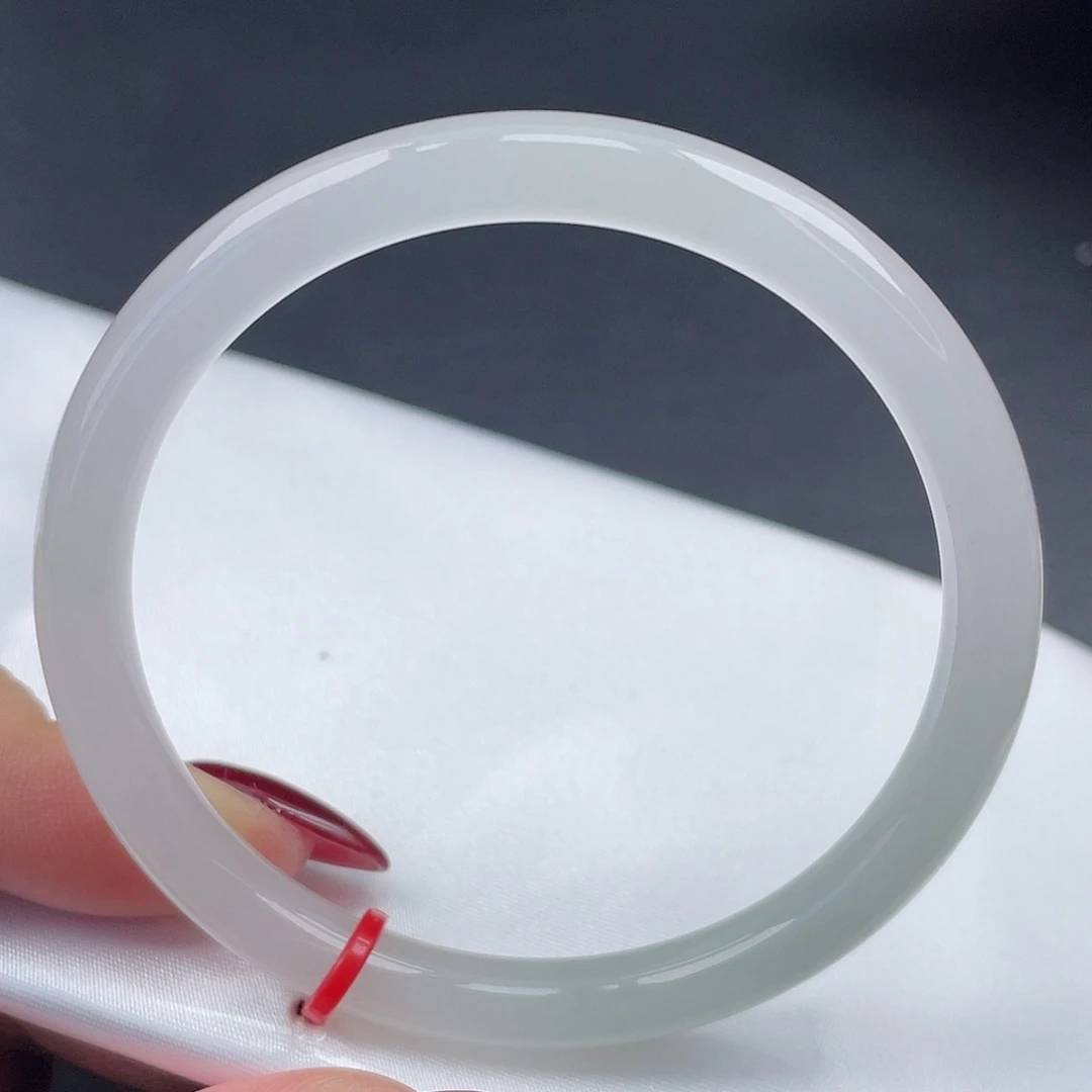 翡翠未镶嵌手镯56圆条