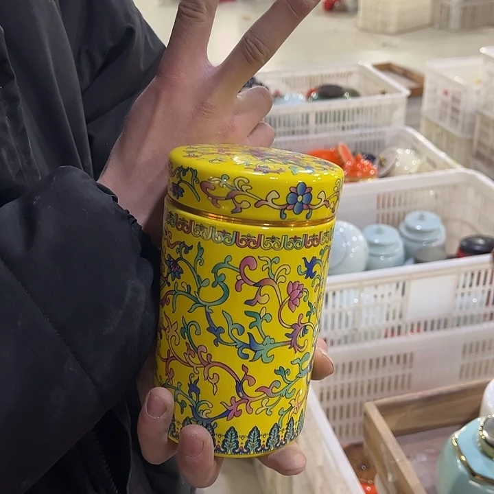 摆件陶瓷茶叶罐密封罐