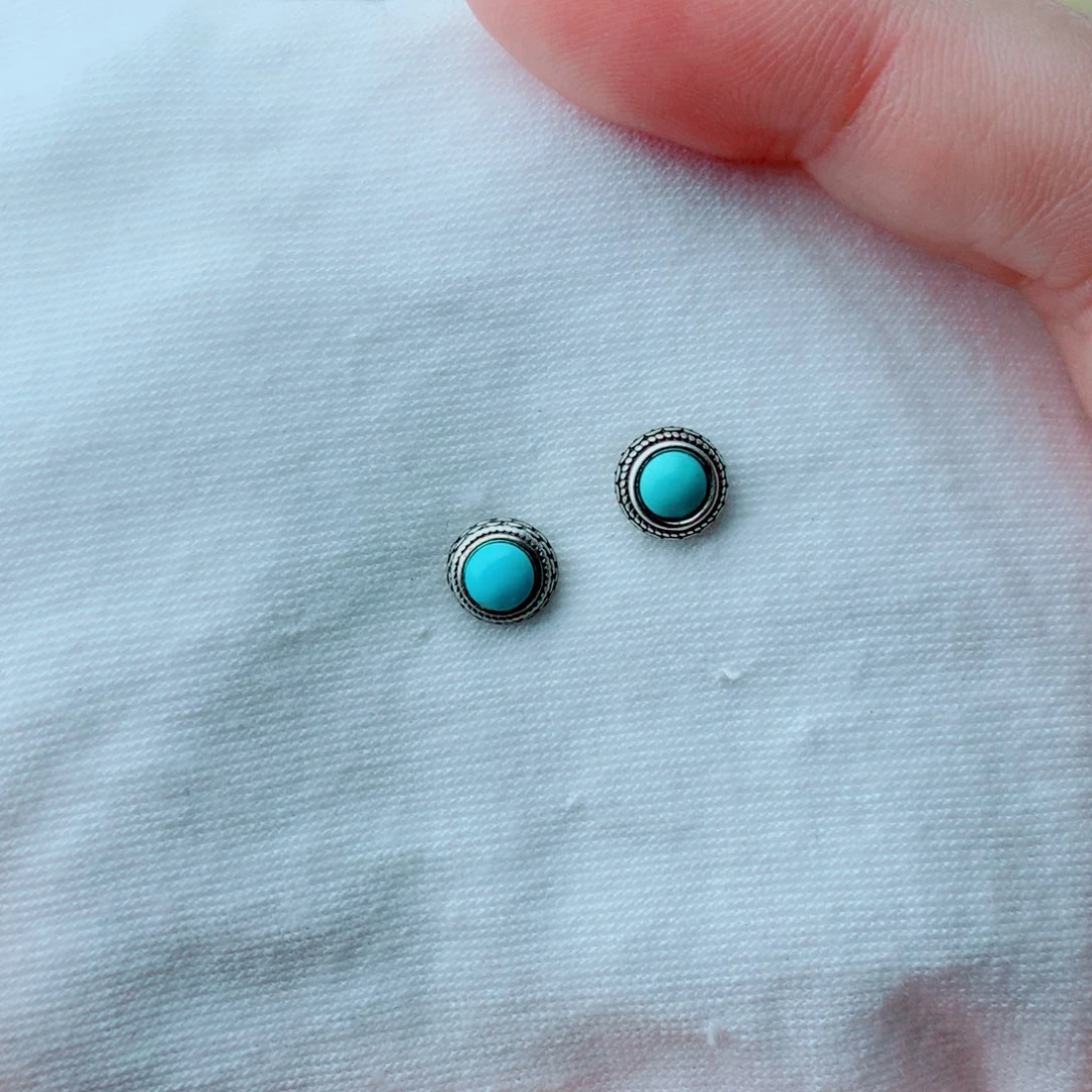 X***g绿松石银S925镶嵌耳钉