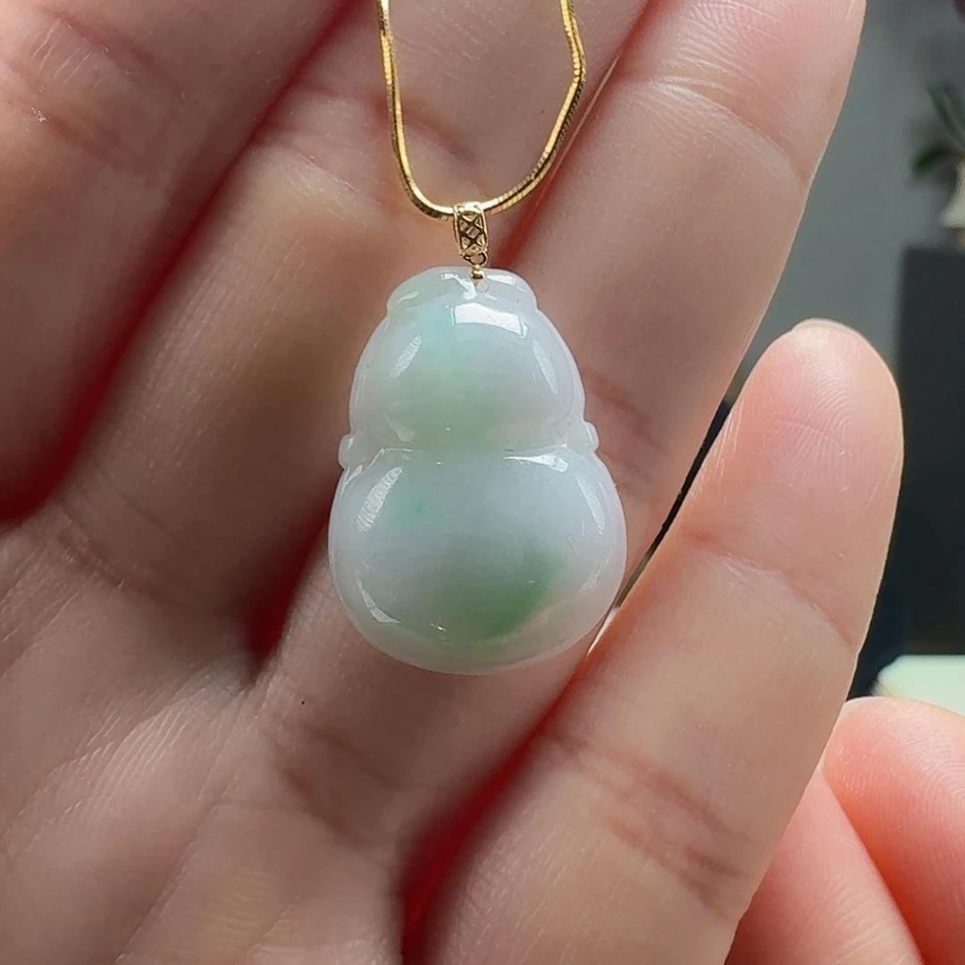 翡翠吊坠(赠链)18K金镶嵌天然