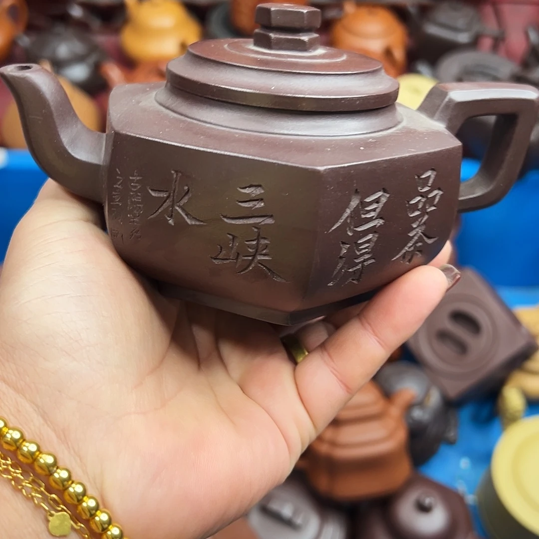 茶壶紫砂………………瑕疵