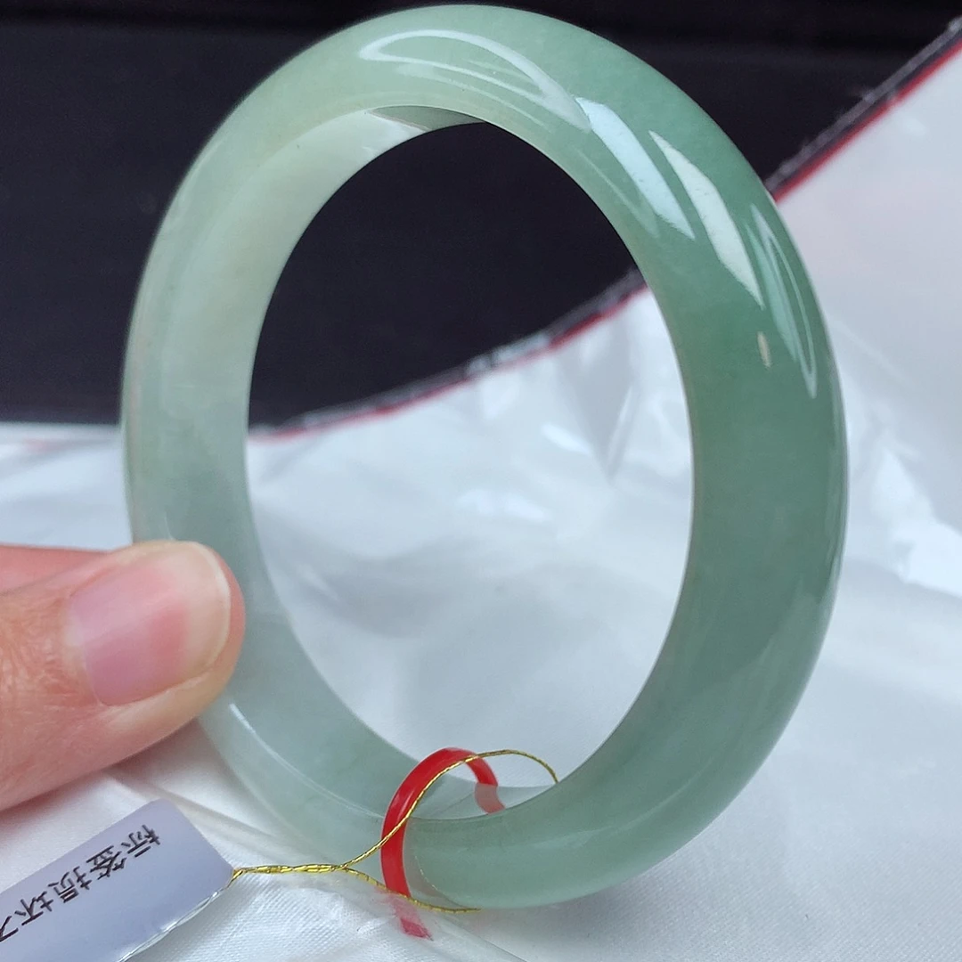 翡翠手镯未镶嵌56圈1104